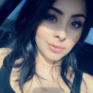 Meet your Posher, Esmee